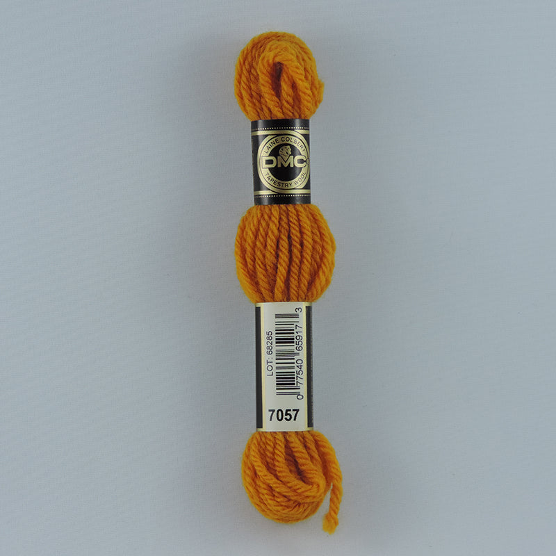 DMCW 7057 Antique Gold Dk