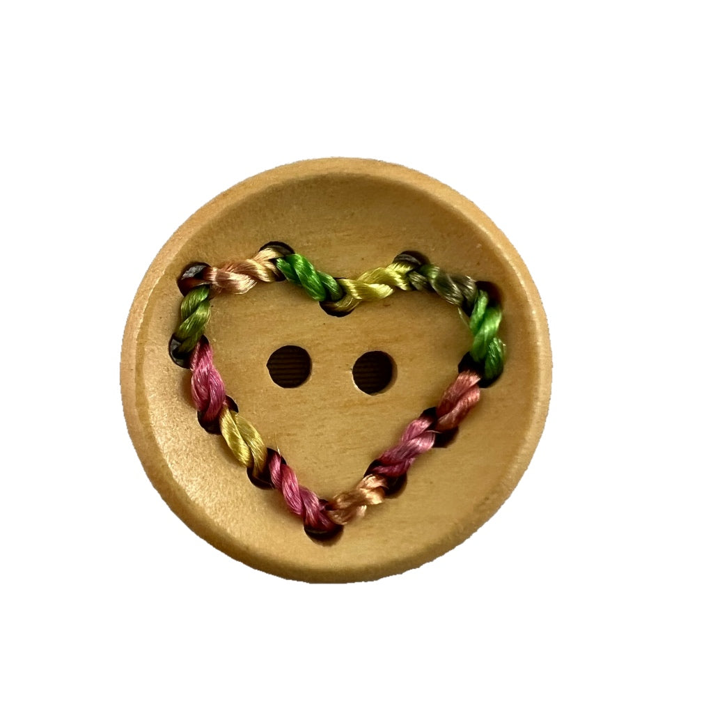 Button 9800520 Round with Heart 23mm