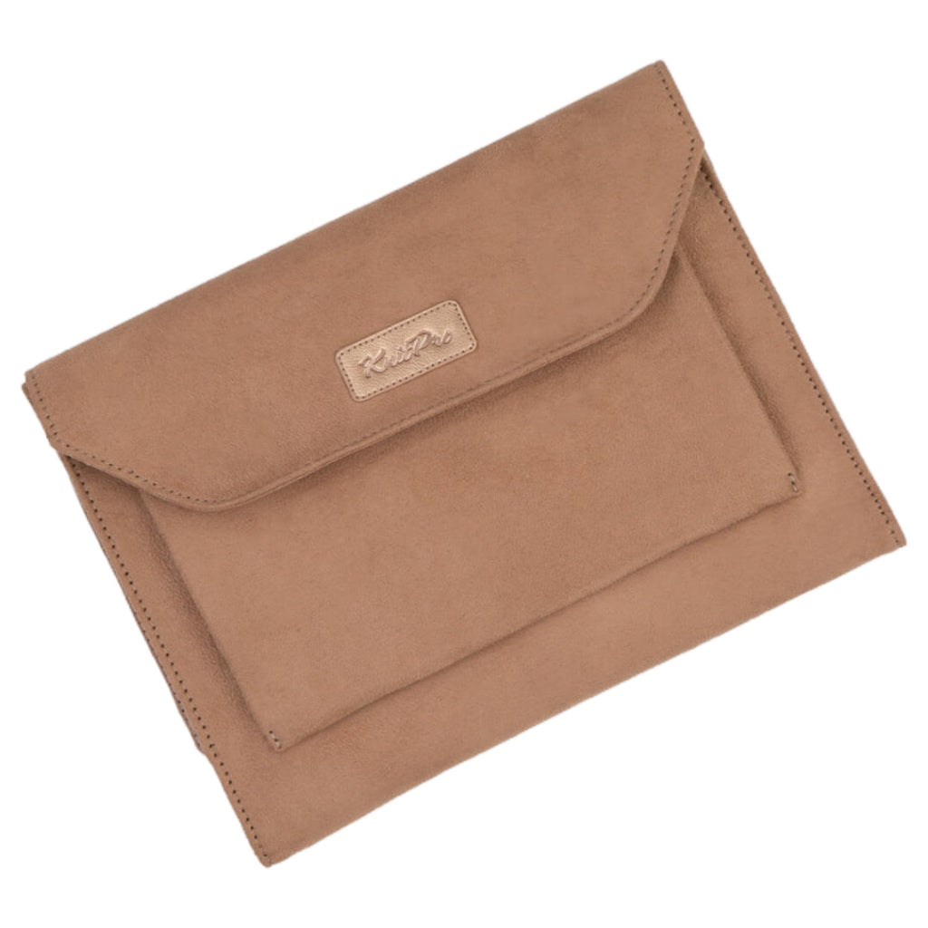Circular Fixed Needle Case - Clay