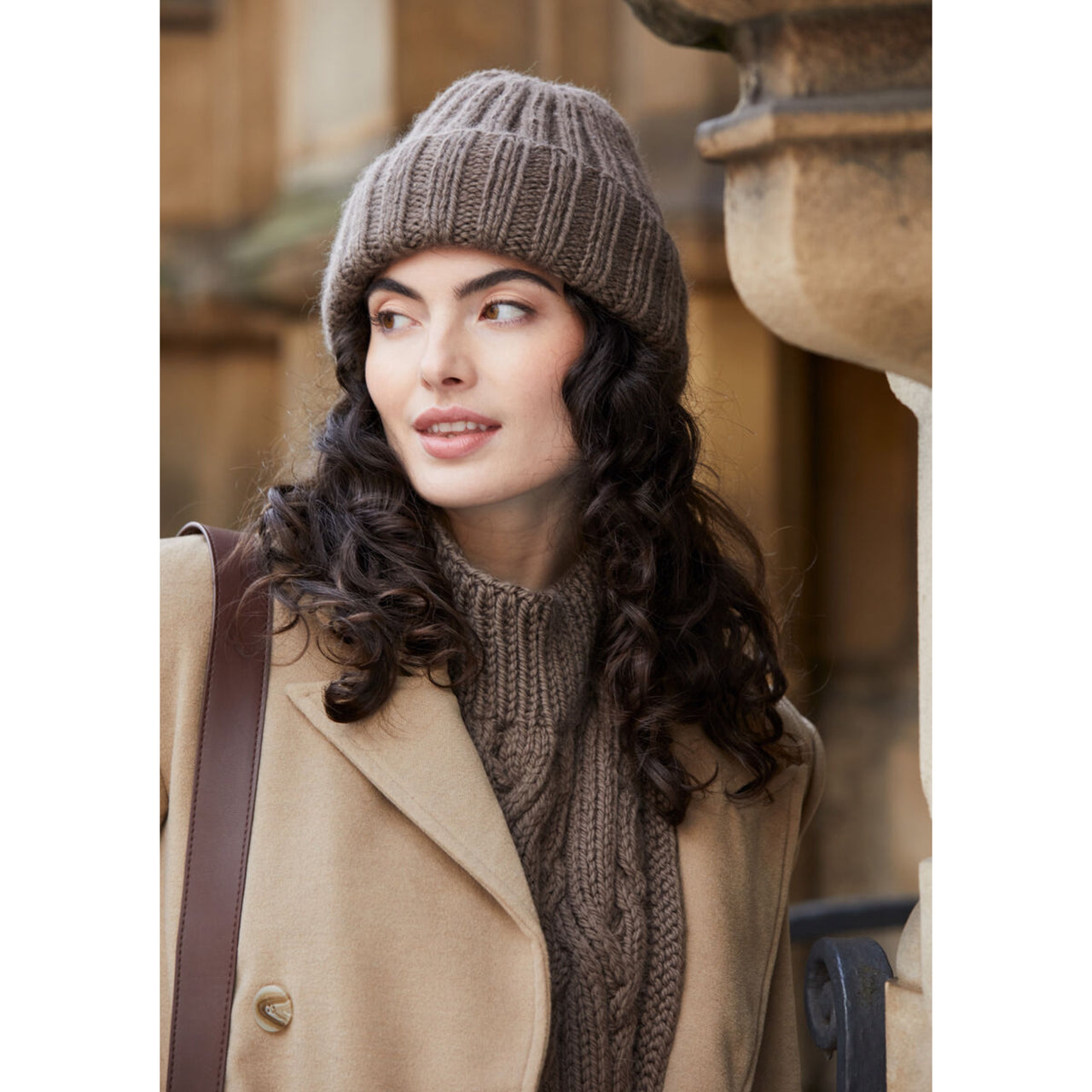 Mode at Rowan C MIP65 Daphne Hat + Bib