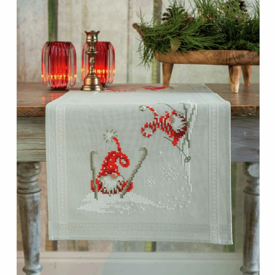 PN0173615 Christmas Gnomes