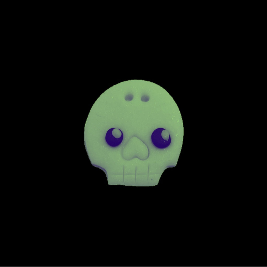 SB211 Glow-in Dark Skull