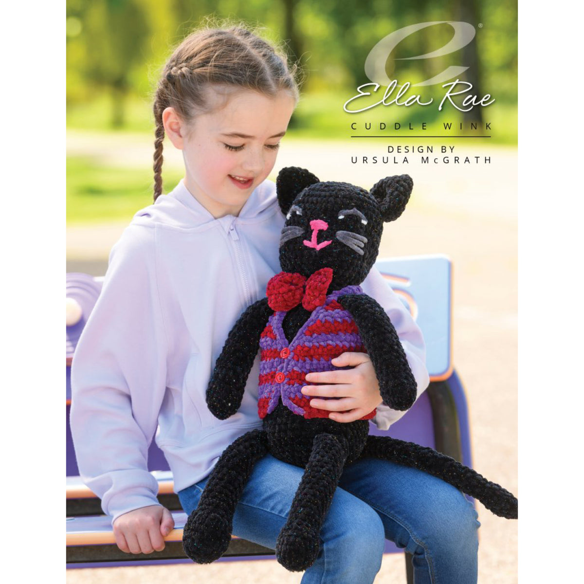 ER2026-53 Lucky the Cat Cuddle Wink