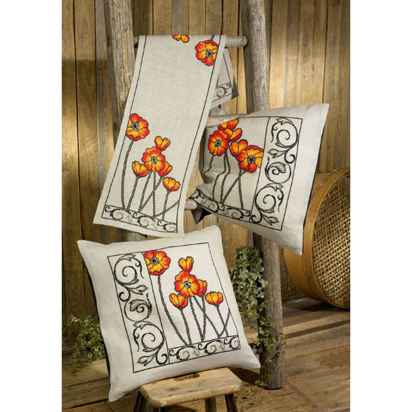 Permin 63-0103 Poppies Table Runner